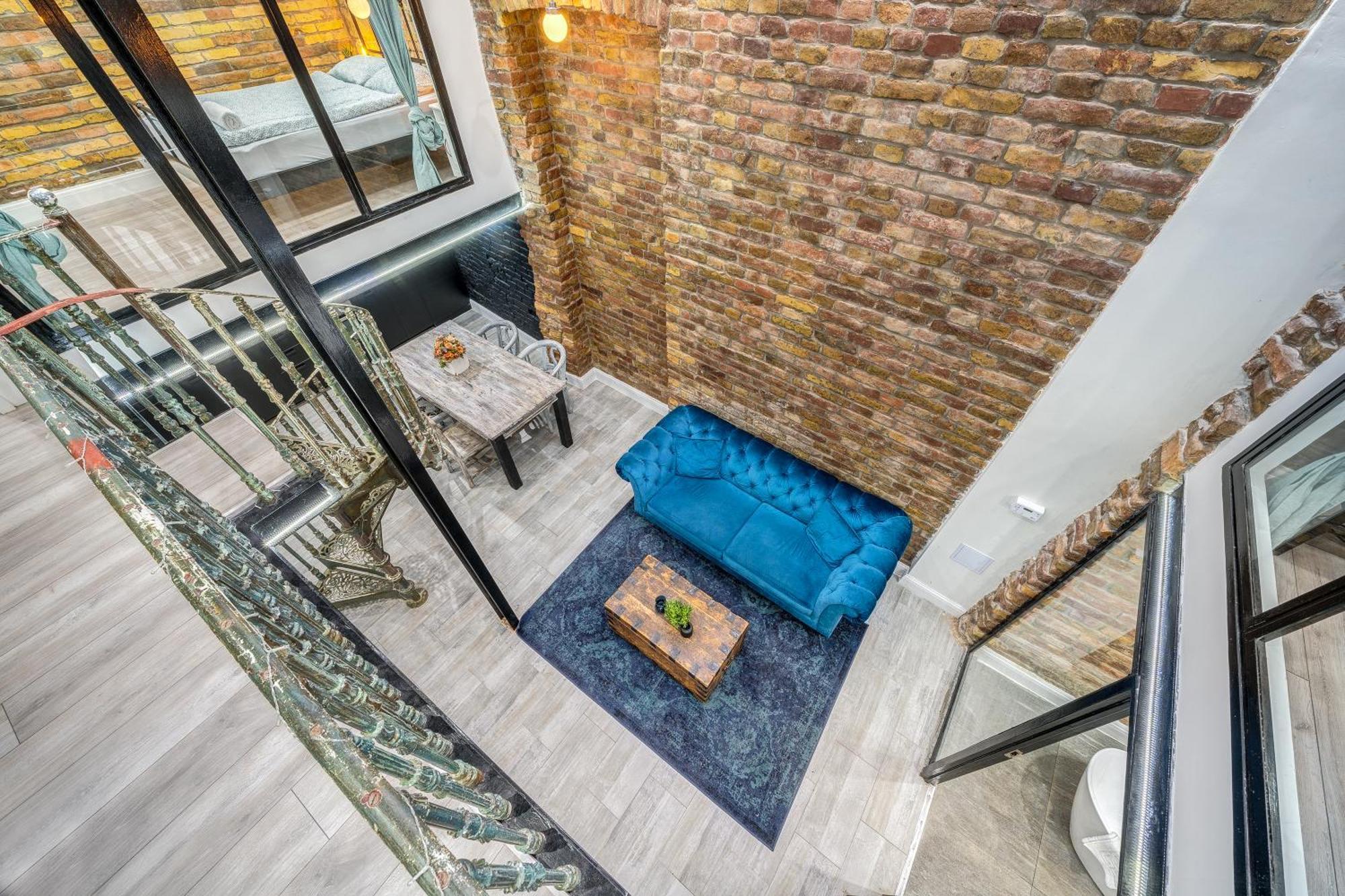 City Center Loft Haven: Modern Elegance บูดาเปสต์ ภายนอก รูปภาพ