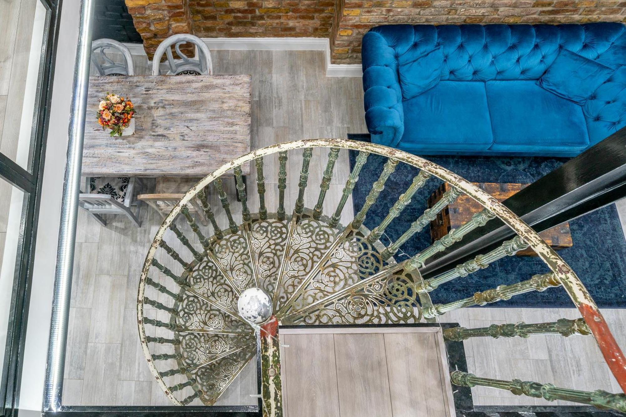 City Center Loft Haven: Modern Elegance บูดาเปสต์ ภายนอก รูปภาพ