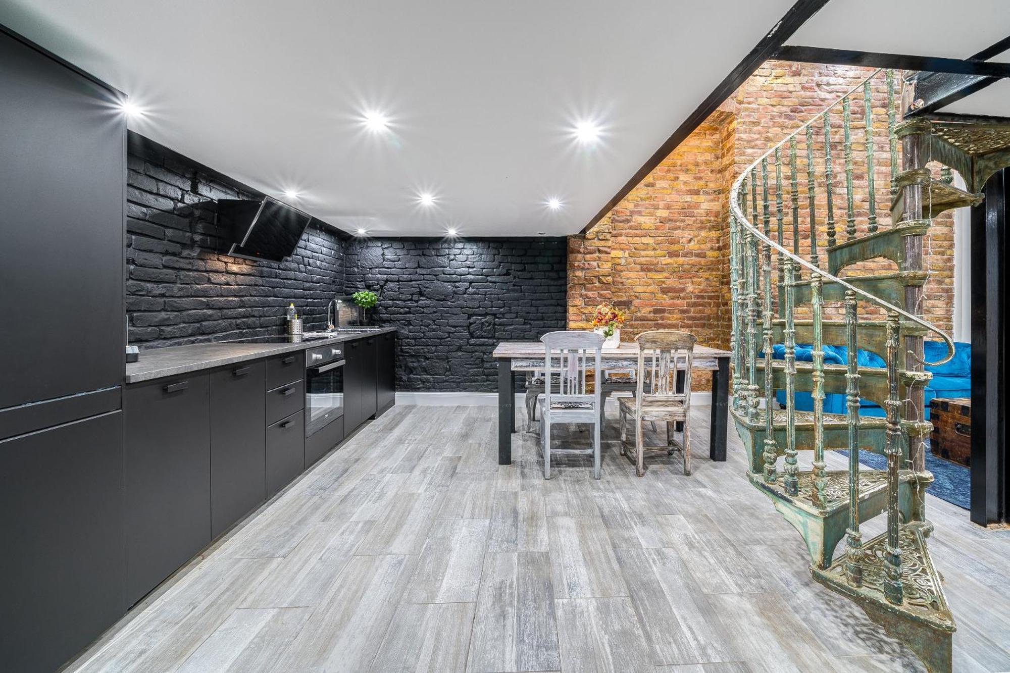 City Center Loft Haven: Modern Elegance บูดาเปสต์ ภายนอก รูปภาพ